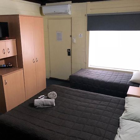 Benjamin Singleton Motel Экстерьер фото